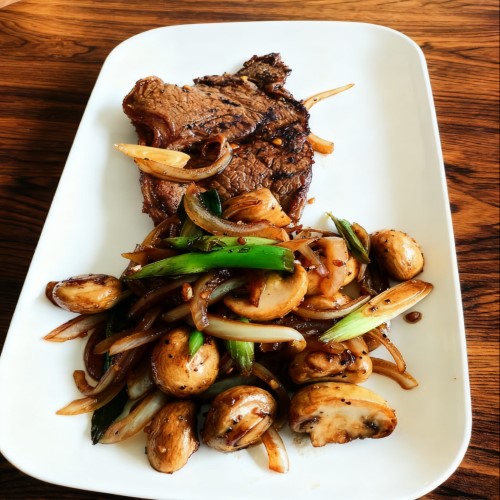 Sirloin Steak With Black Pepper Sauce 