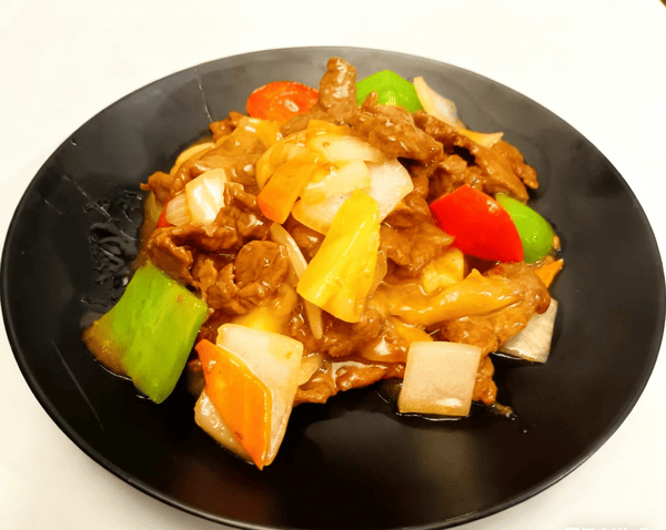 Beef With Pineapple & Ginger 